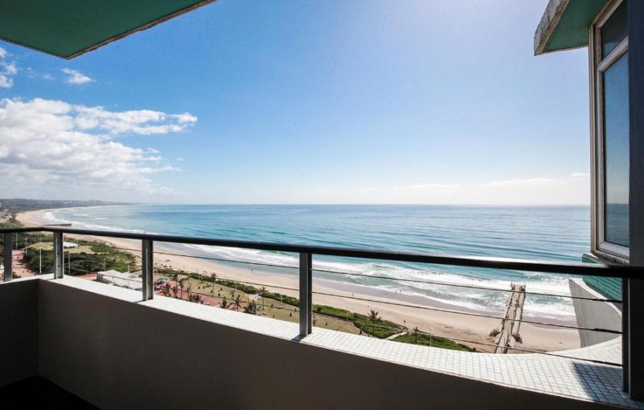 Deluxe Executive Family Suite – Front Sea Facing