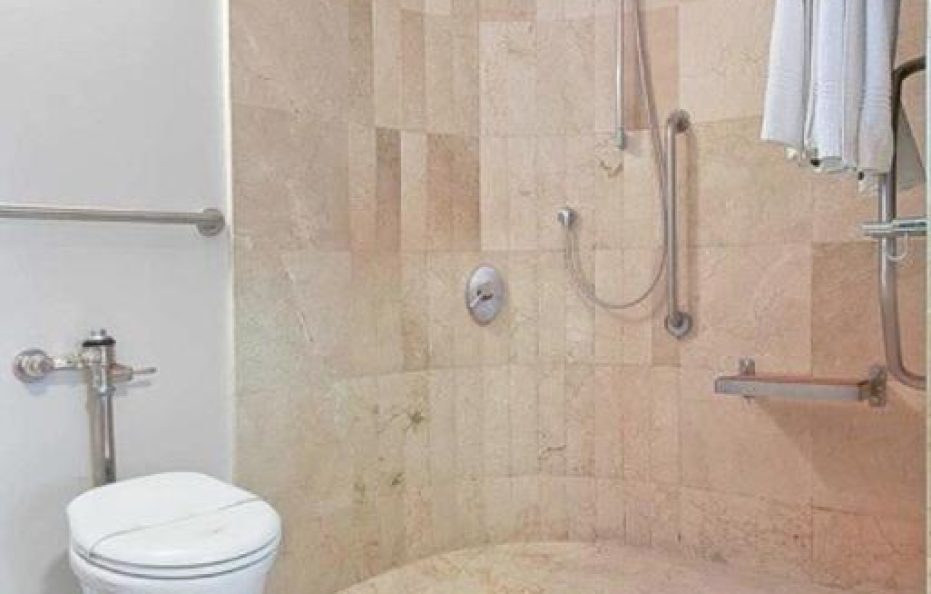 Deluxe Family Room – Disability Access – North Sea Facing