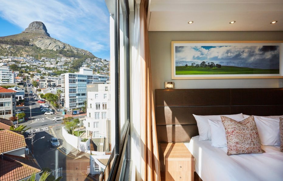 Mountain Apartment with Balcony