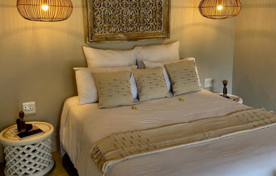 Wild Blue Honeymoon Cottage