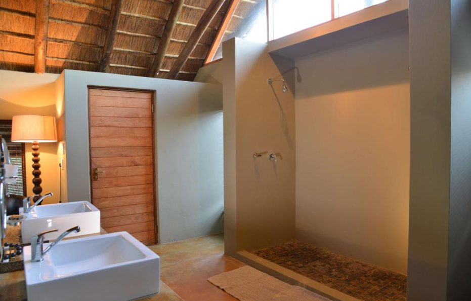 Black Rhino Game Lodge