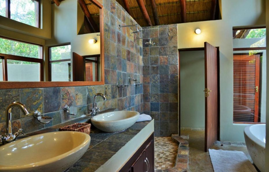 Black Rhino Game Lodge