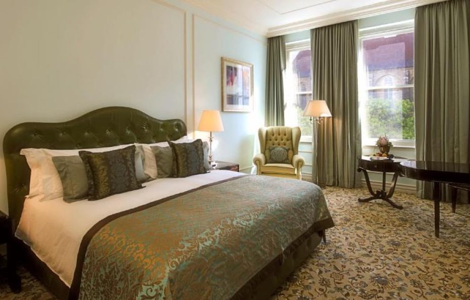 Luxury Heritage Room with Mountain View