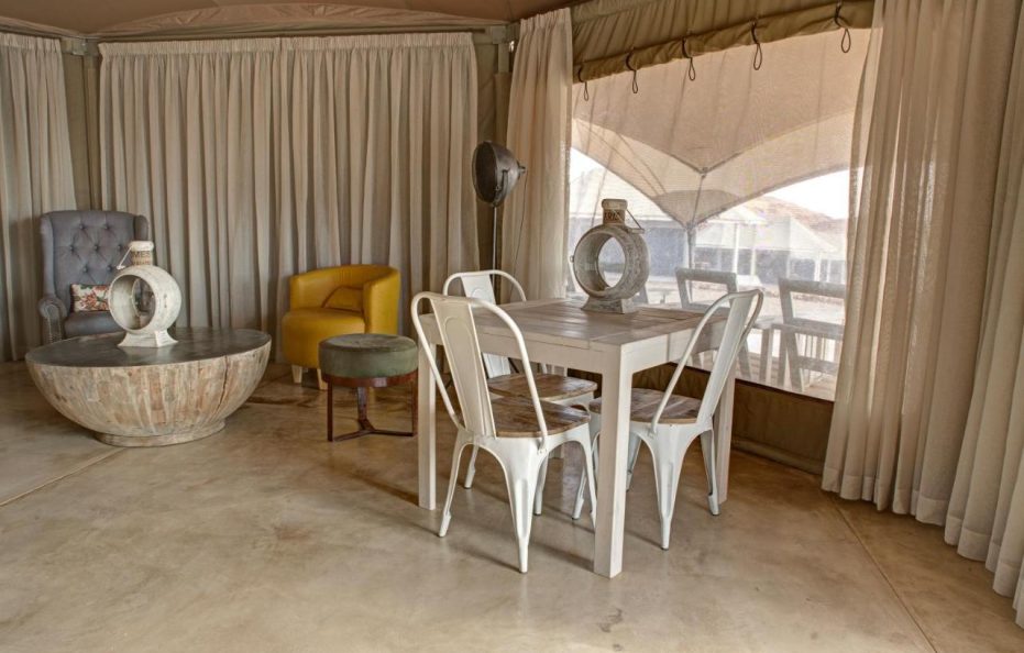 Desert Hills Glamping Camp