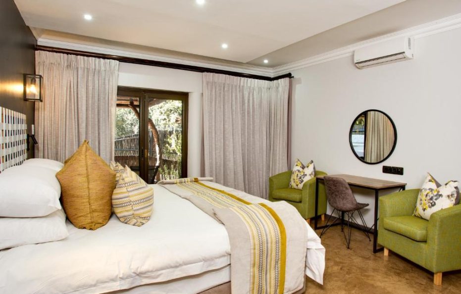 Ivory Tree Standard Suite