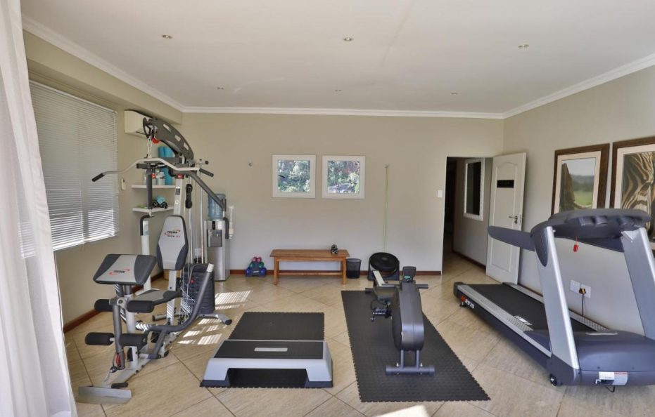 Amakhosi Safari Lodge & Spa