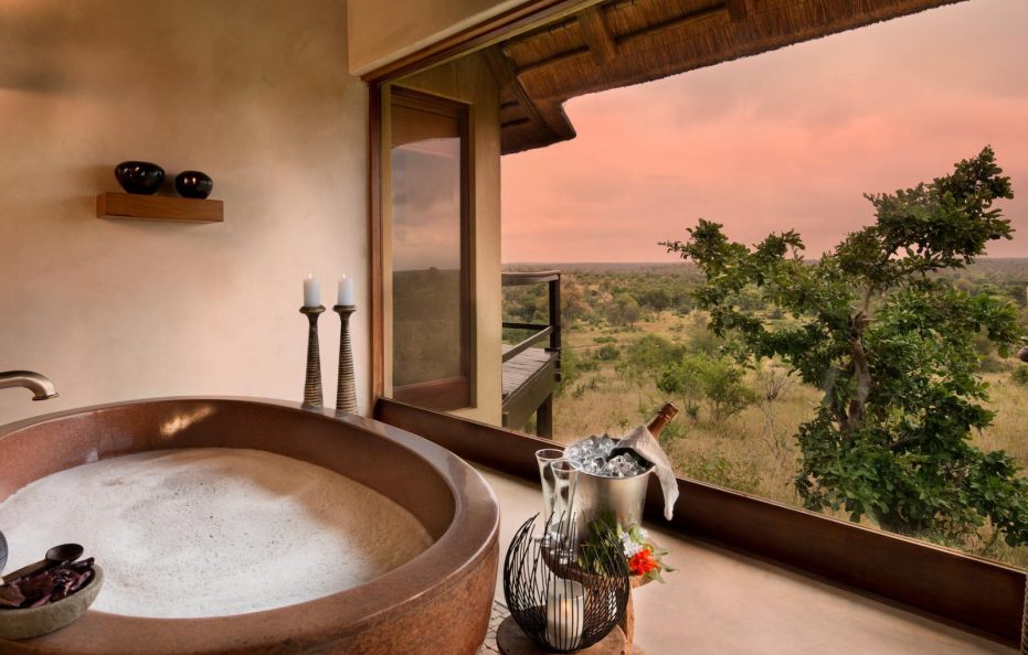 Zulu King Suite- Makamu Private Game Lodge