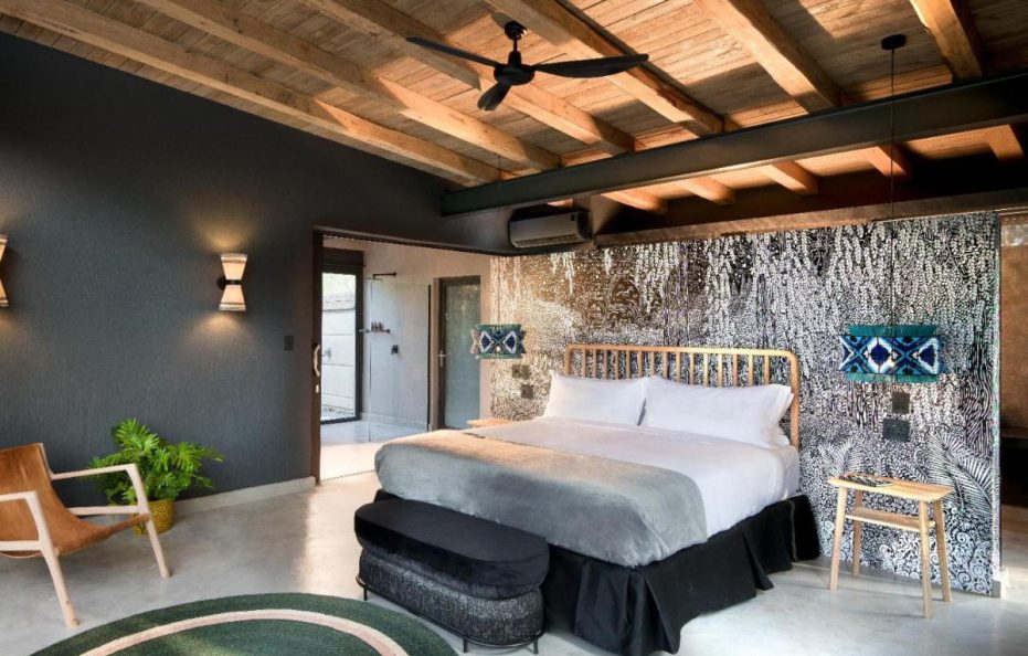 Mbazo Safari Lodge