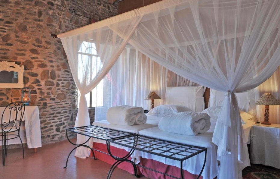 Le Mirage Camelthorn Rooms