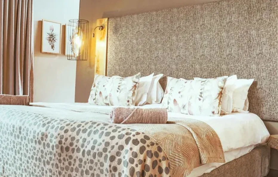 Black Rhino Luxury Suites