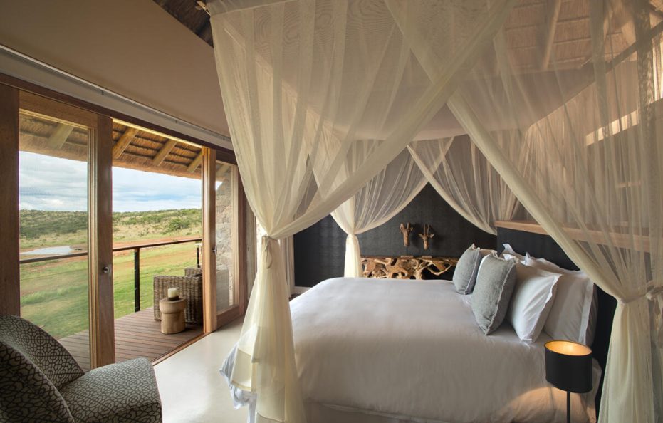 Mhondoro Safari Lodge & Villa