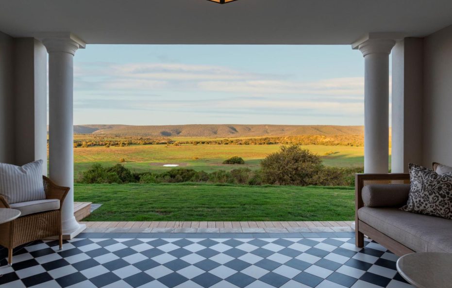 Long Lee Manor Plains Room