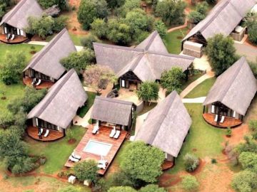 Buffalo Thorn Lodge