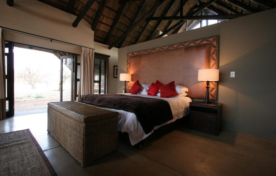 Buffalo Thorn Lodge
