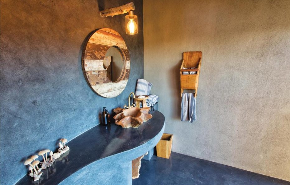 Tuningi Safari Lodge
