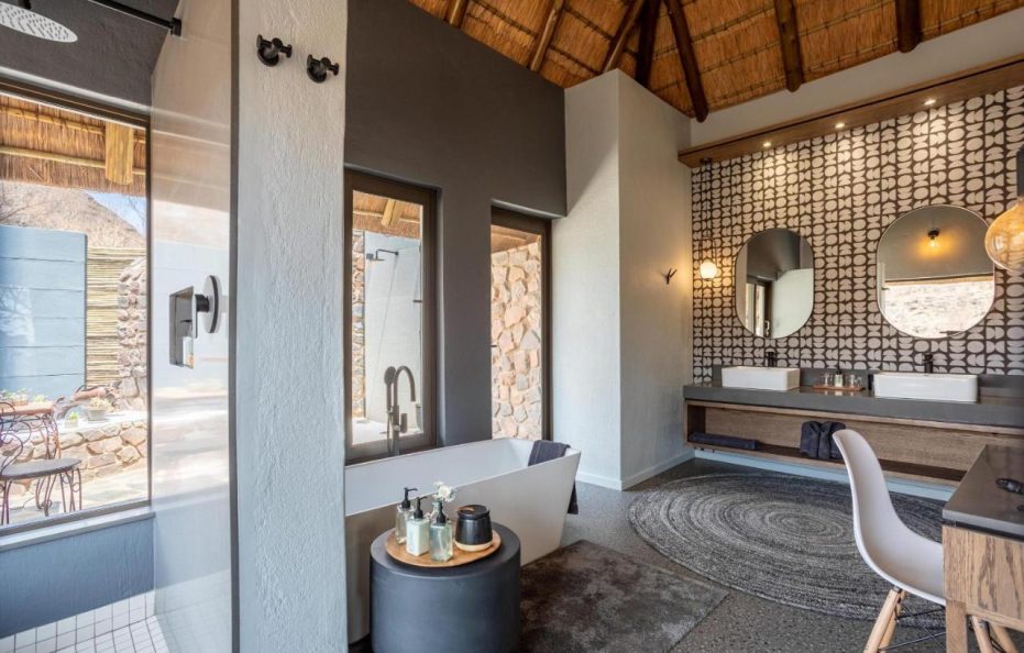 Tuningi Safari Lodge