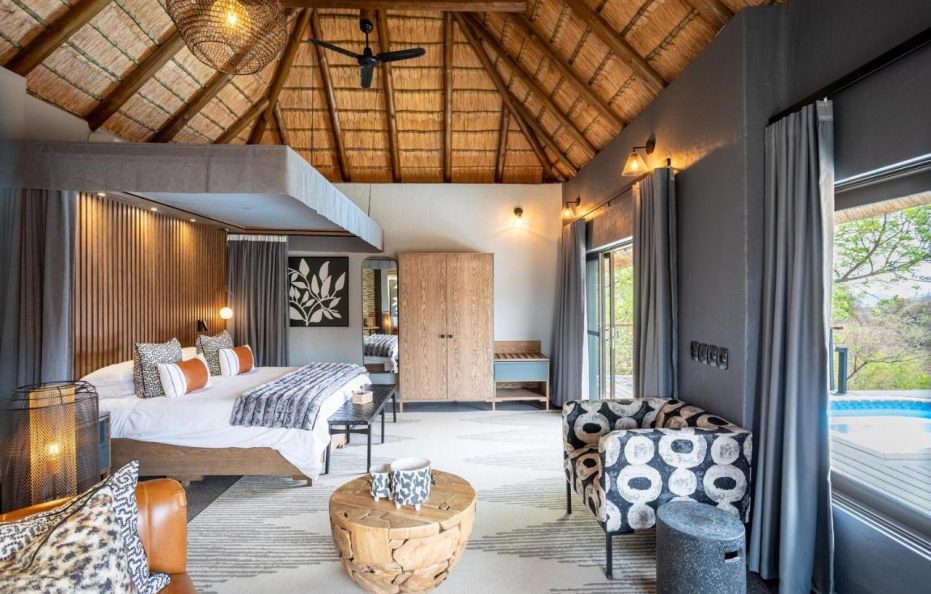 Tuningi Safari Lodge