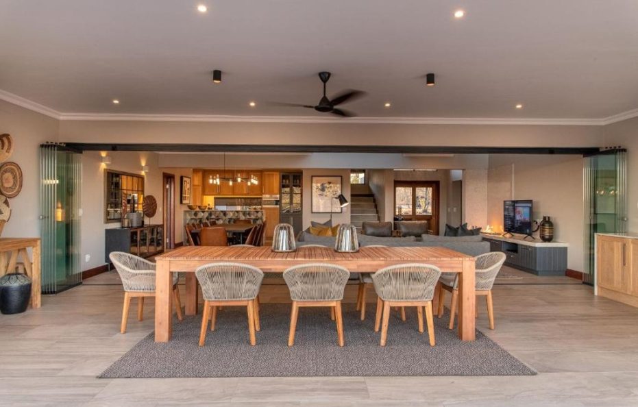 Elephant Point Xidulu Lodge