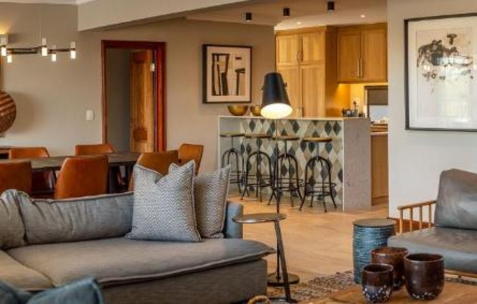 Elephant Point Xidulu Lodge