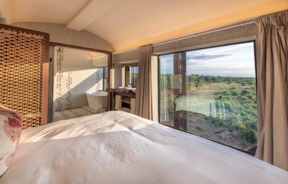 Train on The Bridge and Garden Suites – Kruger Shalati