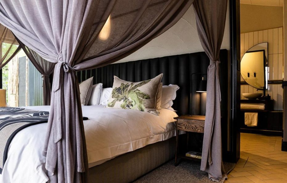 Train on The Bridge and Garden Suites – Kruger Shalati