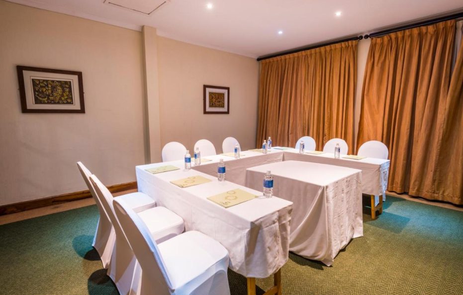 Chobe Marina Lodge