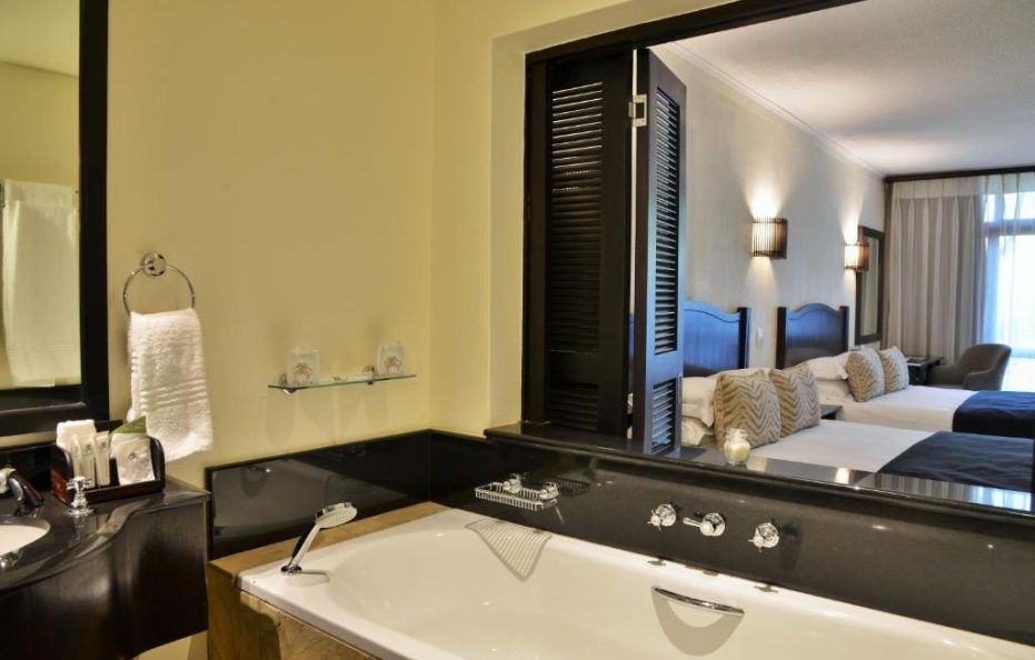 Bakubung Standard Twin Room