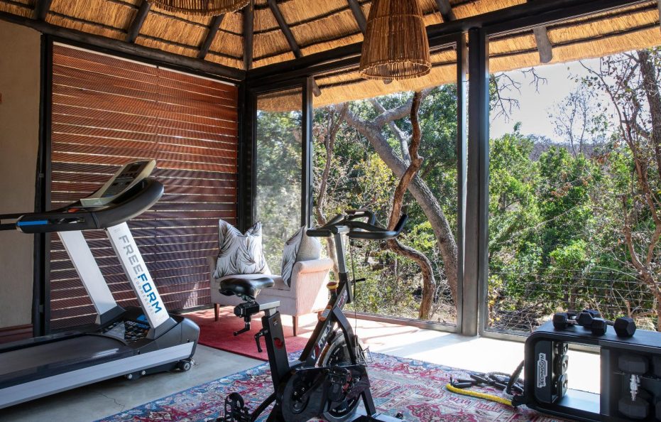 Ndlovu Safari Lodge
