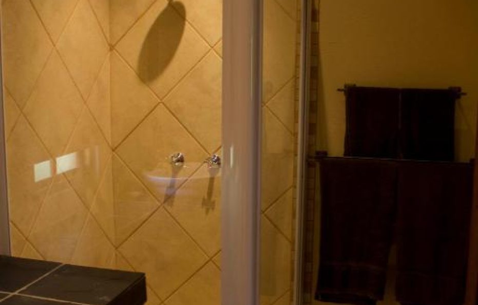 Kololo 2 Sleeper Chalet