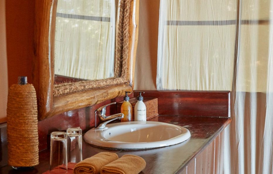 Fundu Lagoon Hillside Room