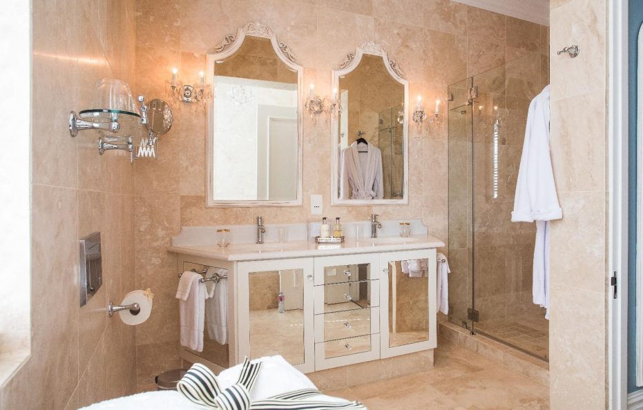 The Light House Hamptons Suite