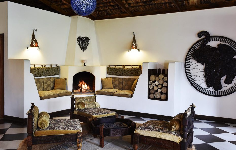 Hatari Lodge