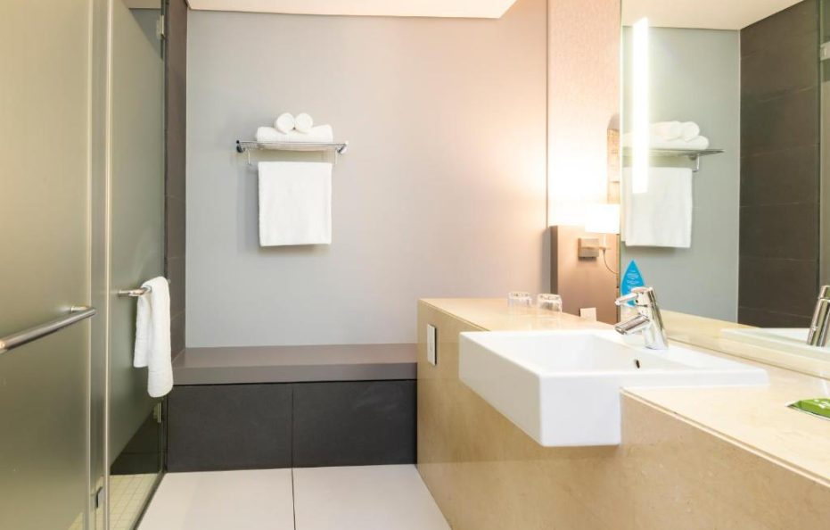 aha Gateway Hotel Superior Room King