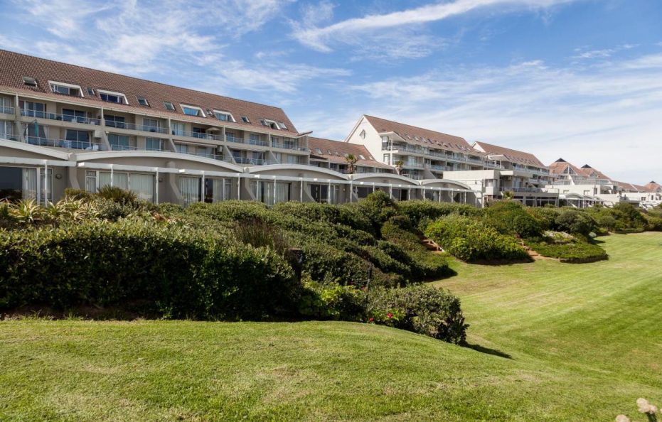 Dolphin Beach Hotel