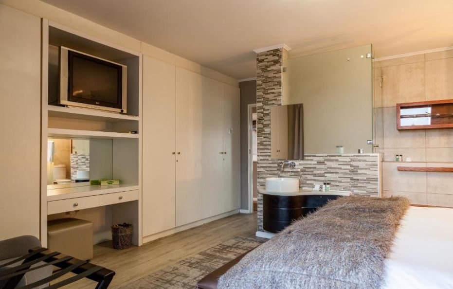 Island Club Three Bedroom Apartment