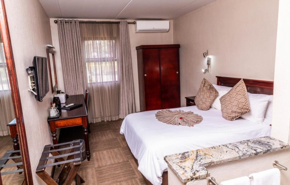 Hotel 247 @ White River