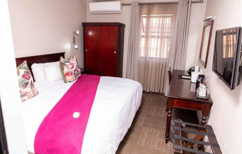 Hotel 247 @ White River