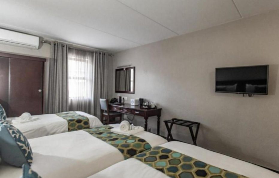 Hotel 247 Triple Room