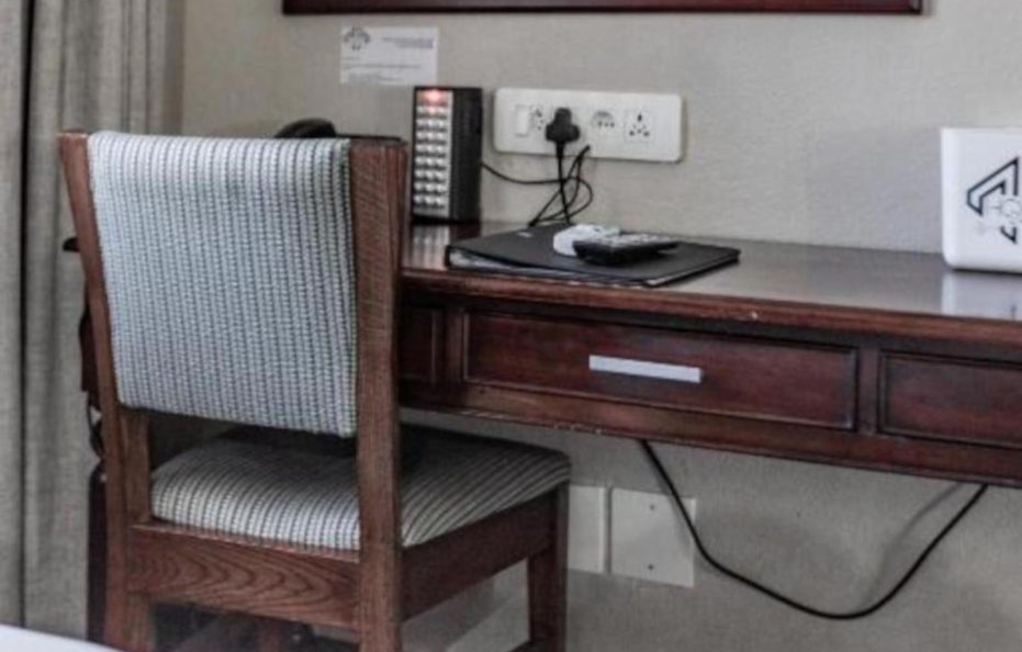 Hotel 247 Triple Room