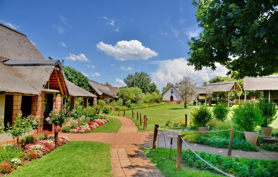 African Hills Safari Lodge & Spa