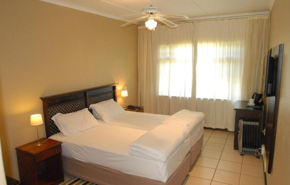 Emafini Country Lodge