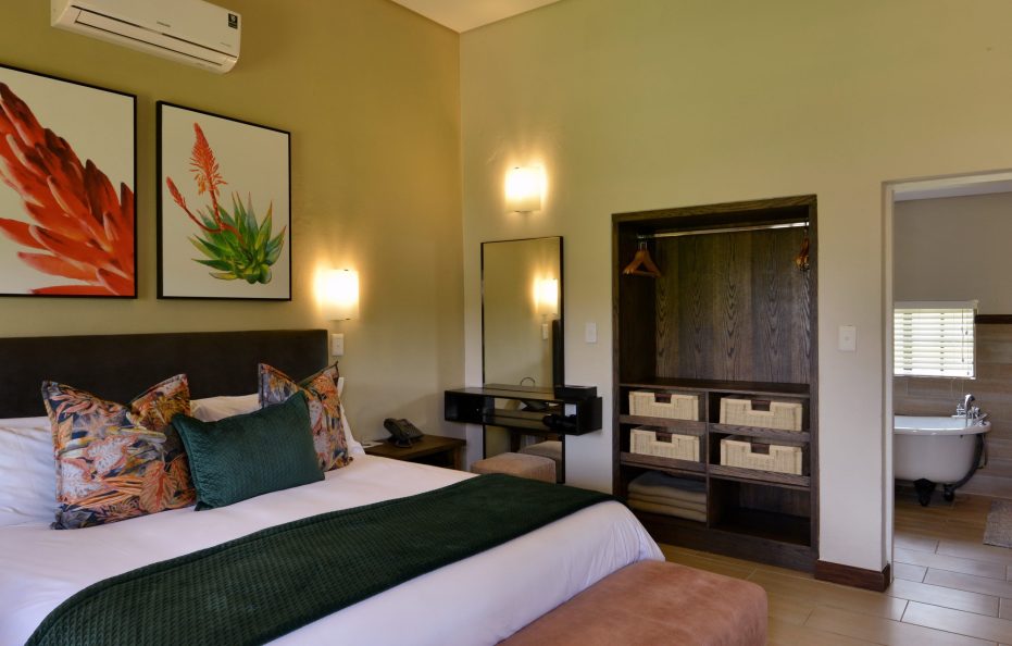 African Hills Safari Lodge & Spa