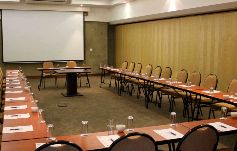 African Hills Safari Lodge & Spa