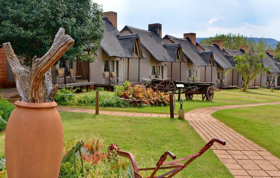 African Hills Safari Lodge & Spa