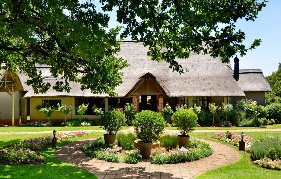 African Hills Safari Lodge & Spa