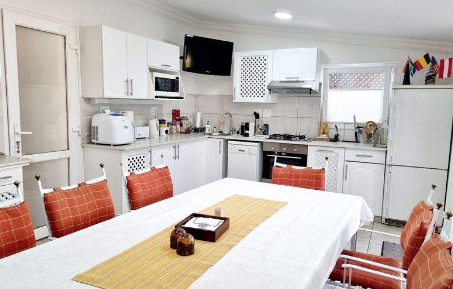 The Country Cottage Bedfordview