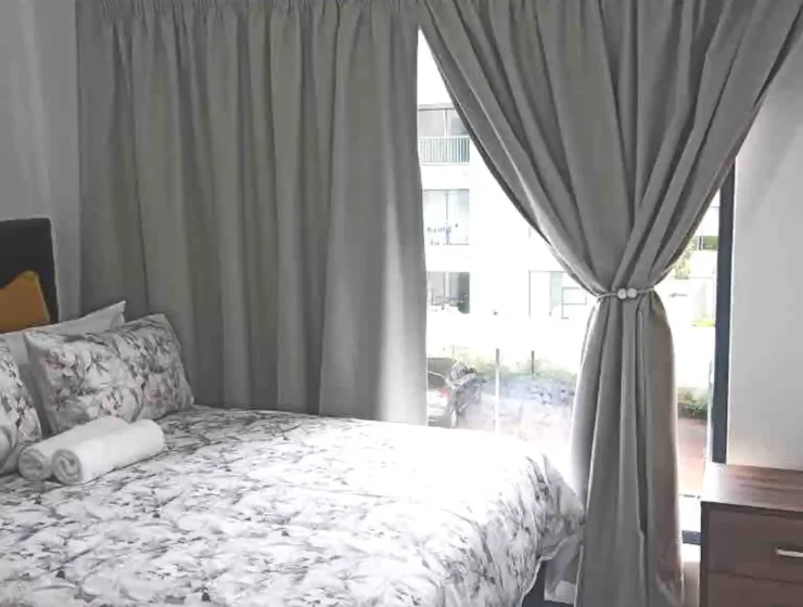 Modern Apt in Cedar Fourways