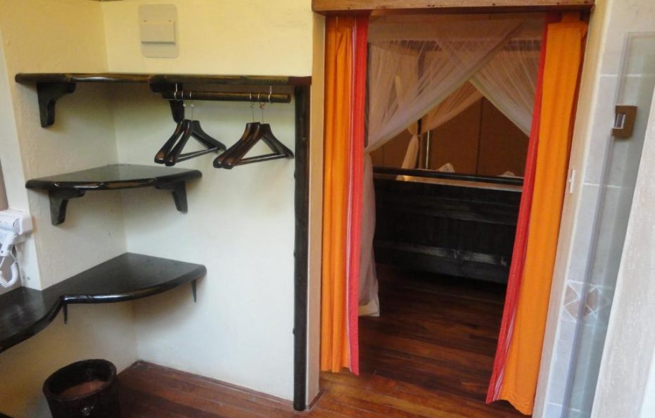 Ashnil Mara Camp Deluxe Triple Room