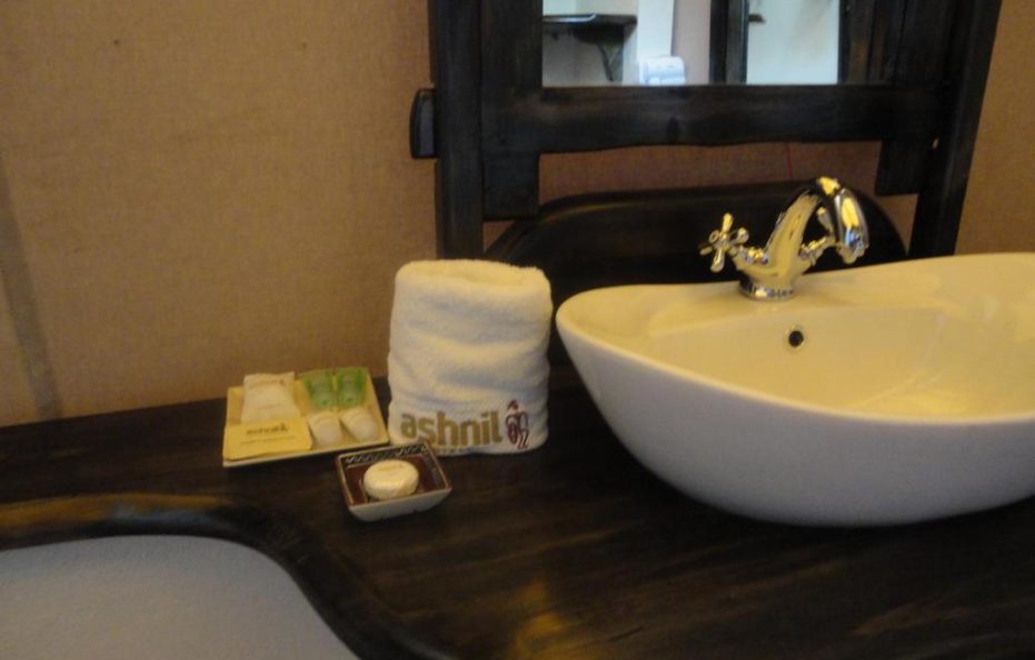 Ashnil Mara Camp Deluxe Triple Room