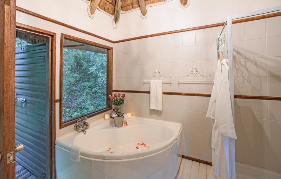 Serenity Luxury Forest & River View Suites